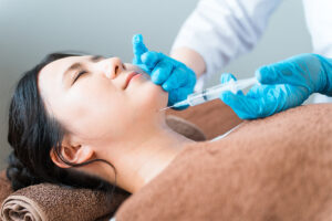 3-1. 【手打ち注射の優位性】当院は医師の「注入技術」を重視