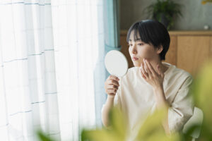 1-2. 目の下にリジュランが選ばれる理由──クマ・小じわ・ちりめんじわへのアプローチ